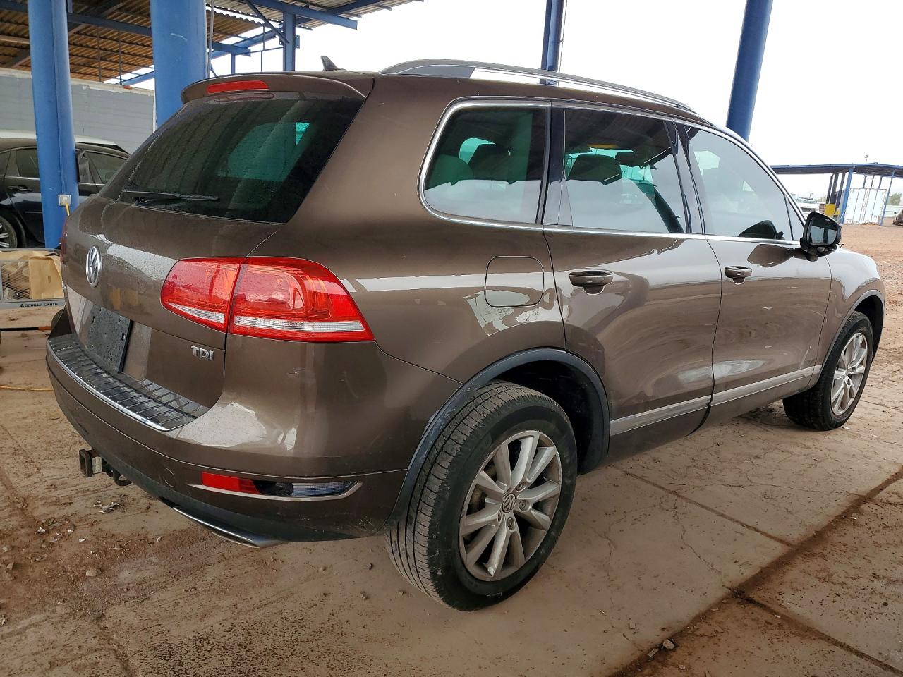 Автомобиль VOLKSWAGEN TOUAREG V6 TDI 2014 | GrandCar Автомобиль VOLKSWAGEN TOUAREG V6 TDI 2014 | GrandCar