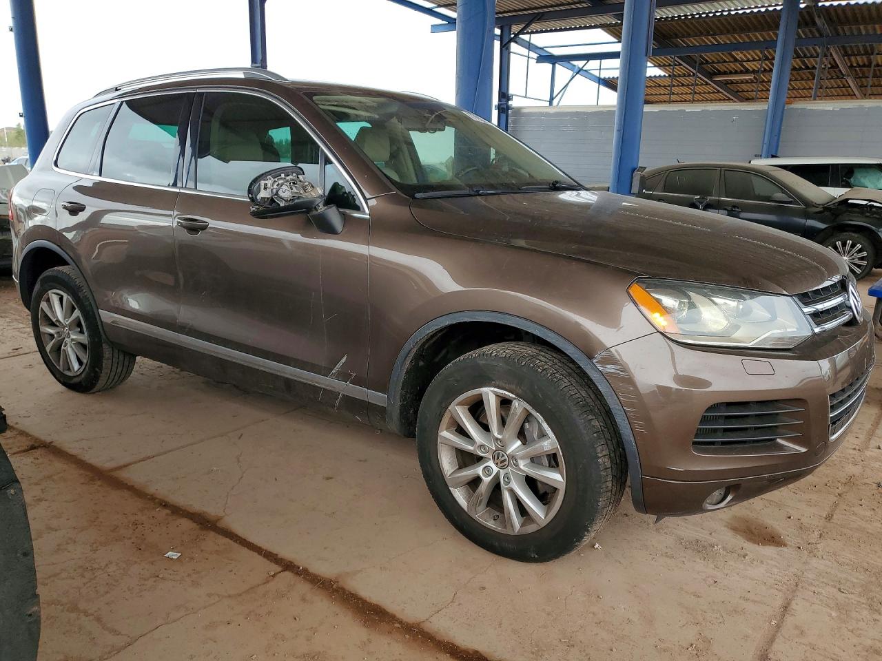 Автомобиль VOLKSWAGEN TOUAREG V6 TDI 2014 | GrandCar Автомобиль VOLKSWAGEN TOUAREG V6 TDI 2014 | GrandCar