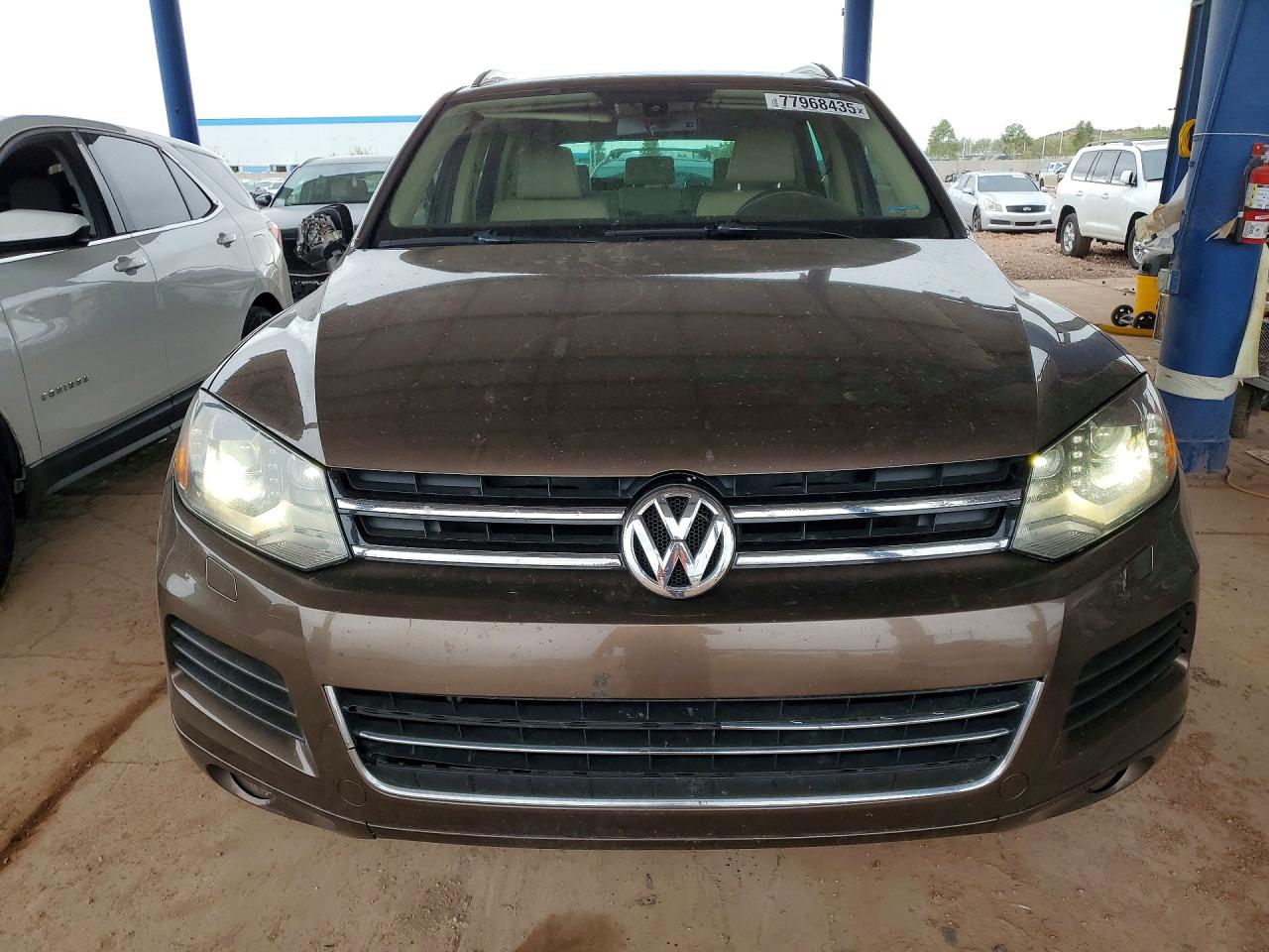 Автомобиль VOLKSWAGEN TOUAREG V6 TDI 2014 | GrandCar Автомобиль VOLKSWAGEN TOUAREG V6 TDI 2014 | GrandCar