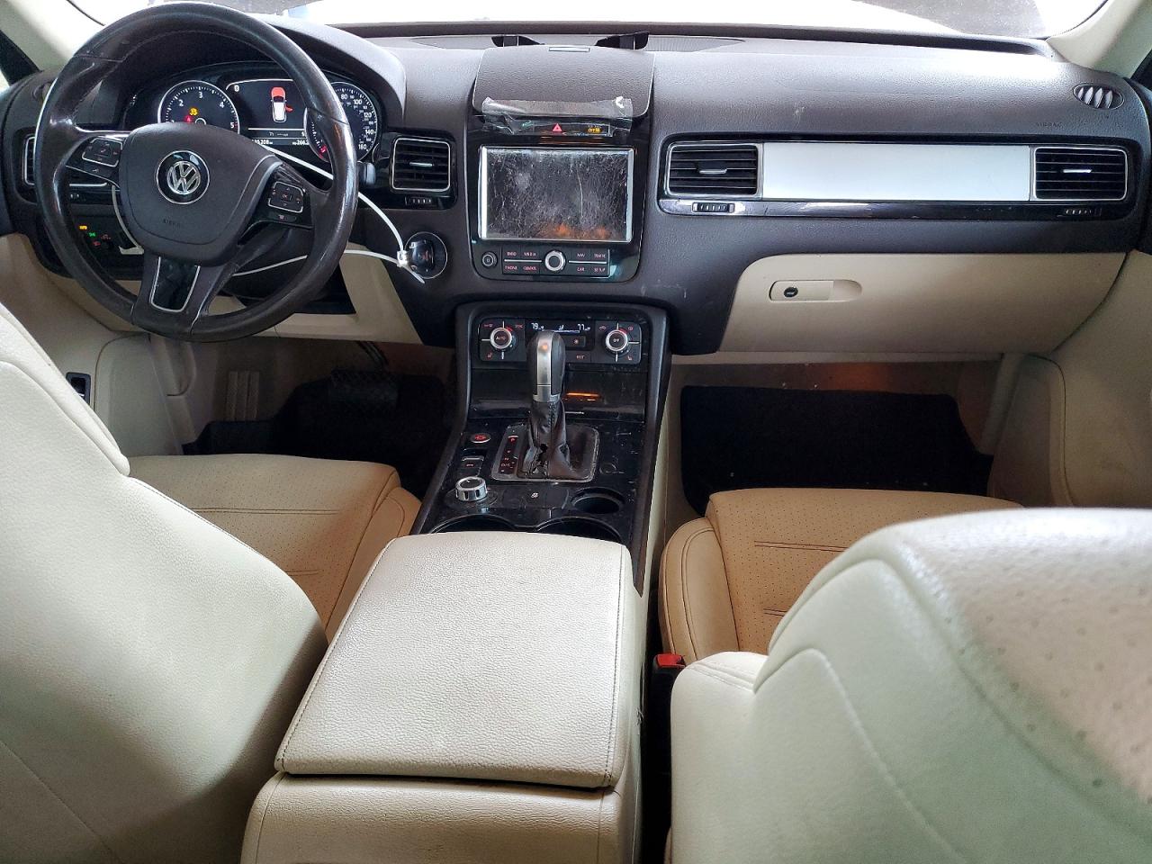 Автомобиль VOLKSWAGEN TOUAREG V6 TDI 2014 | GrandCar Автомобиль VOLKSWAGEN TOUAREG V6 TDI 2014 | GrandCar