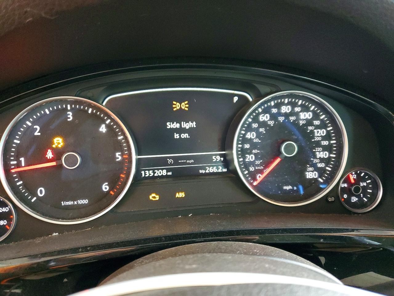 Автомобиль VOLKSWAGEN TOUAREG V6 TDI 2014 | GrandCar Автомобиль VOLKSWAGEN TOUAREG V6 TDI 2014 | GrandCar