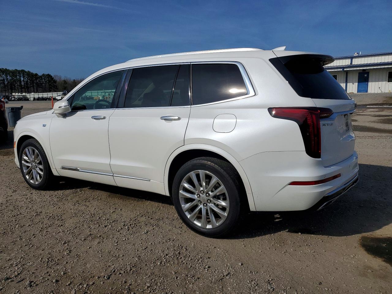 Автомобиль CADILLAC XT6 PREMIUM LUXURY 2020 | GrandCar Автомобиль CADILLAC XT6 PREMIUM LUXURY 2020 | GrandCar