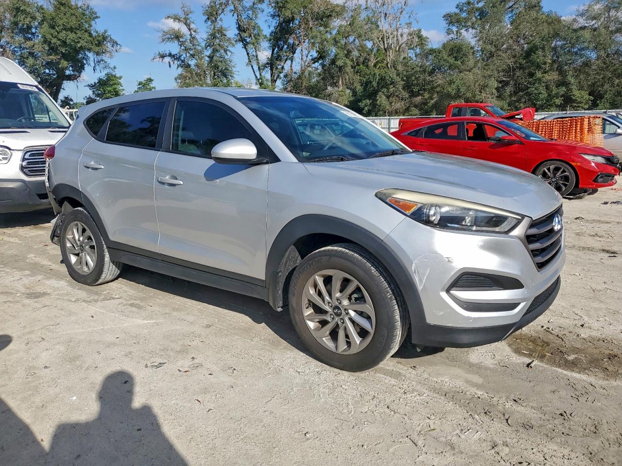 Автомобиль HYUNDAI TUCSON SE 2016 | GrandCar Автомобиль HYUNDAI TUCSON SE 2016 | GrandCar