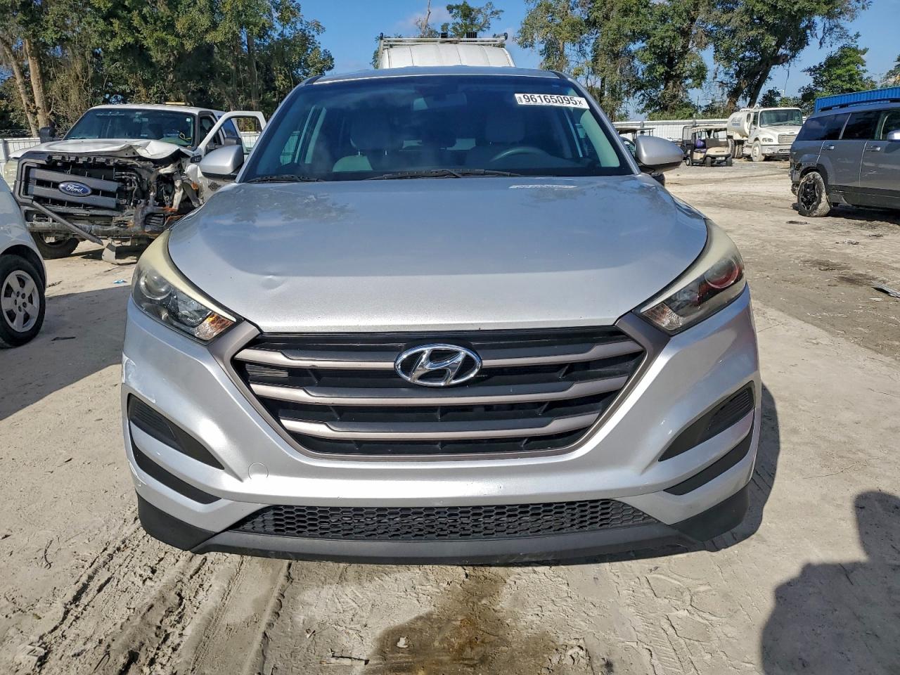 Автомобиль HYUNDAI TUCSON SE 2016 | GrandCar Автомобиль HYUNDAI TUCSON SE 2016 | GrandCar