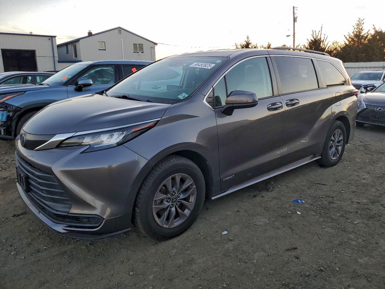 Автомобіль TOYOTA SIENNA LE 2021 | GrandCar