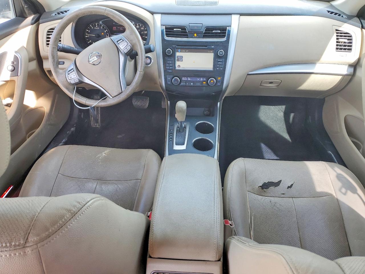 Автомобиль NISSAN ALTIMA 2.5 SV 2015 | GrandCar Автомобиль NISSAN ALTIMA 2.5 SV 2015 | GrandCar