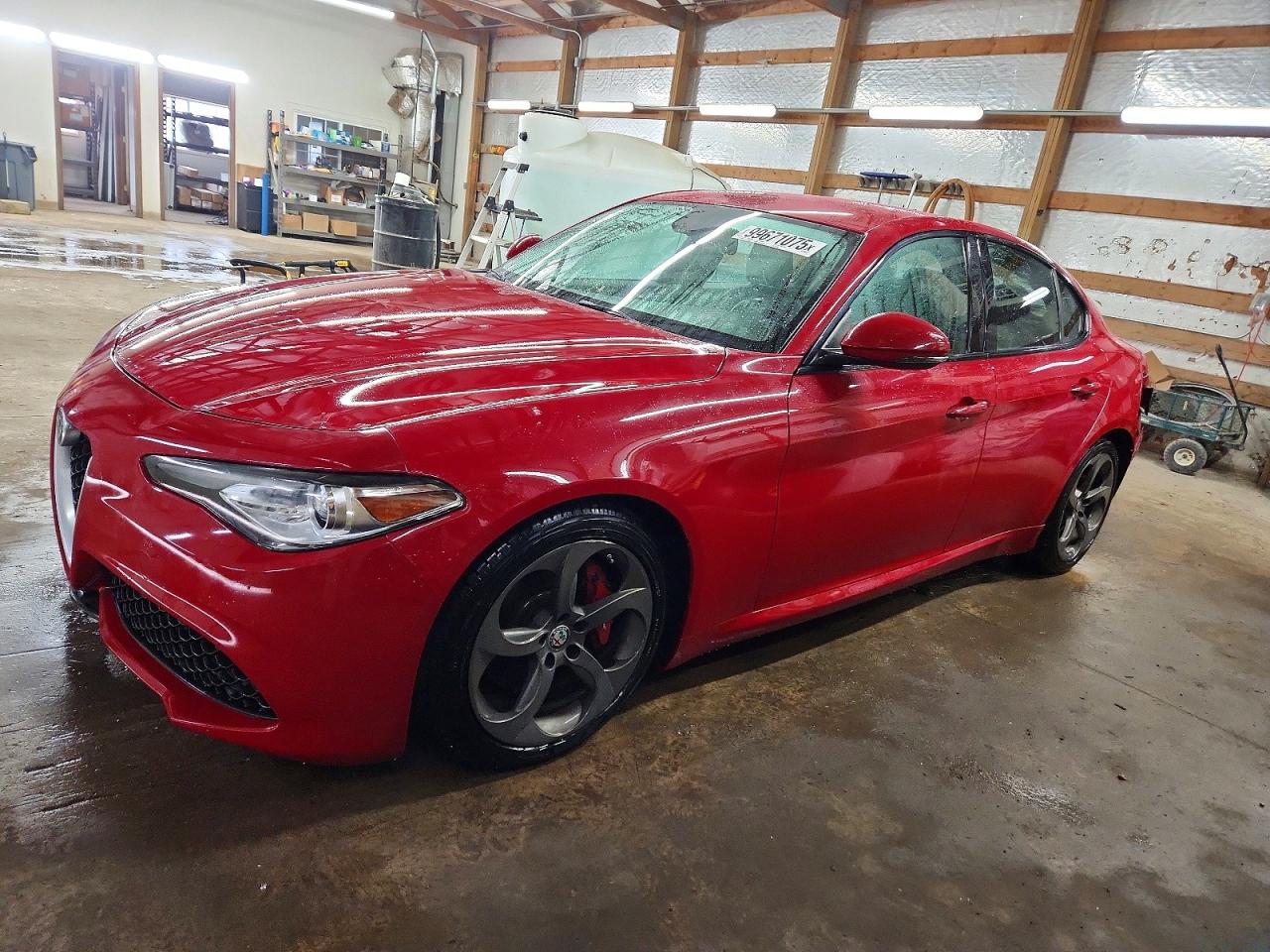 Автомобиль ALFA ROMEO GIULIA 2017 | GrandCar