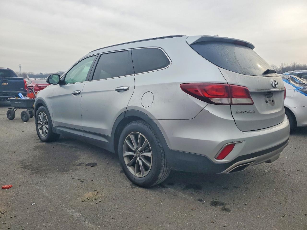 Автомобиль HYUNDAI SANTA FE SE 2017 | GrandCar Автомобиль HYUNDAI SANTA FE SE 2017 | GrandCar