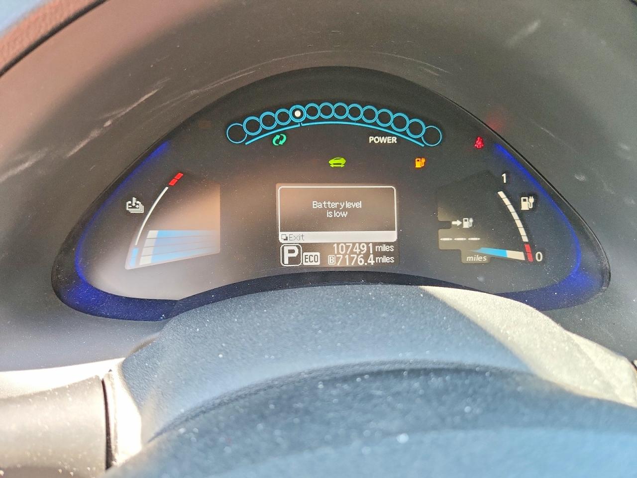 Автомобиль NISSAN LEAF S 2015 | GrandCar Автомобиль NISSAN LEAF S 2015 | GrandCar