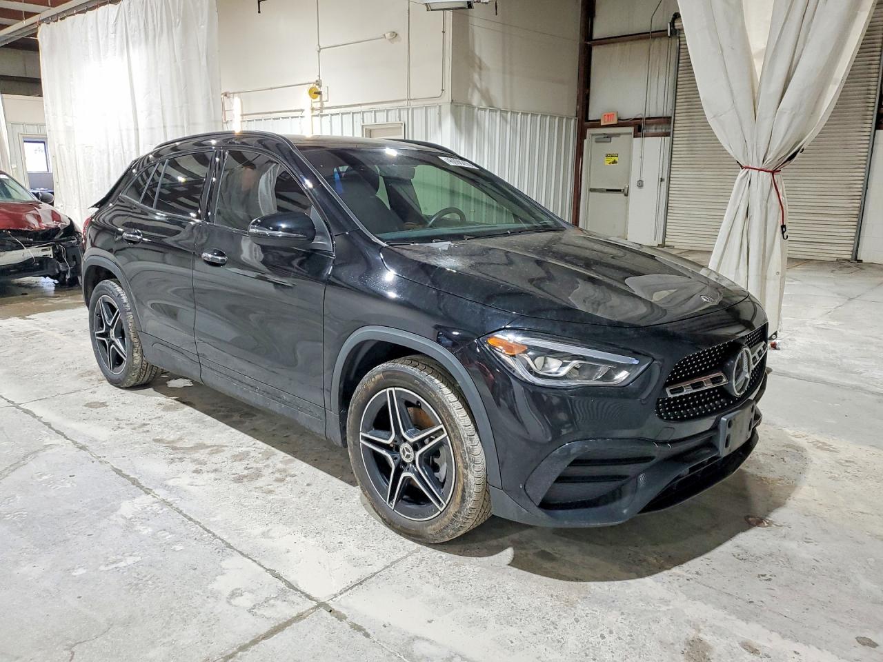 Автомобиль MERCEDES-BENZ GLA 250 4MATIC 2021 | GrandCar Автомобиль MERCEDES-BENZ GLA 250 4MATIC 2021 | GrandCar