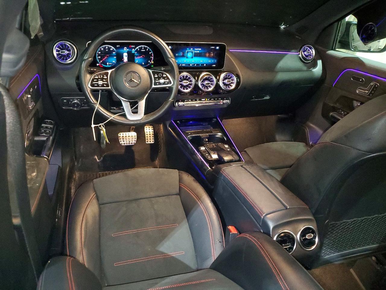 Автомобиль MERCEDES-BENZ GLA 250 4MATIC 2021 | GrandCar Автомобиль MERCEDES-BENZ GLA 250 4MATIC 2021 | GrandCar