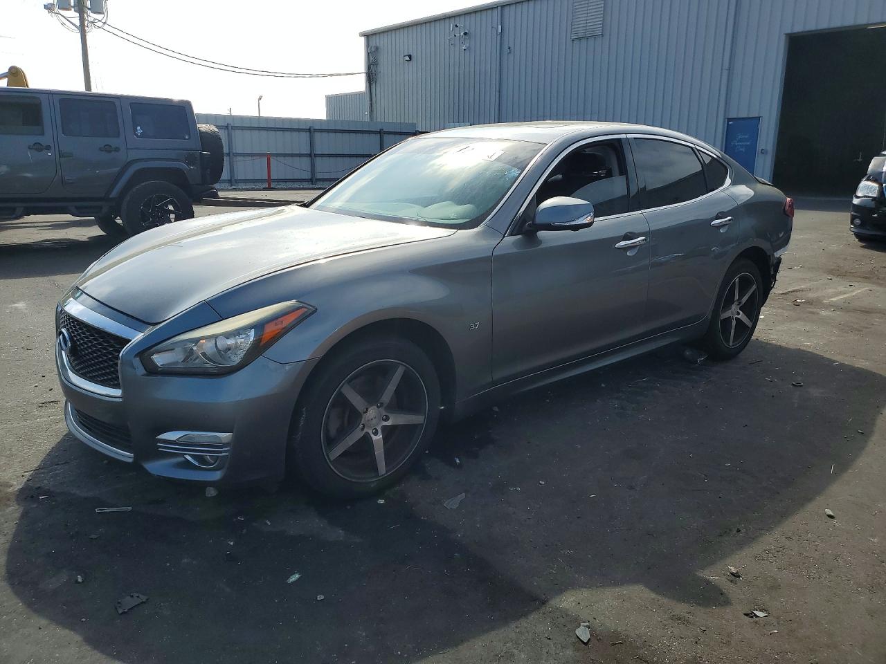 Автомобиль INFINITI Q70 3.7 LUXE 2018 | GrandCar