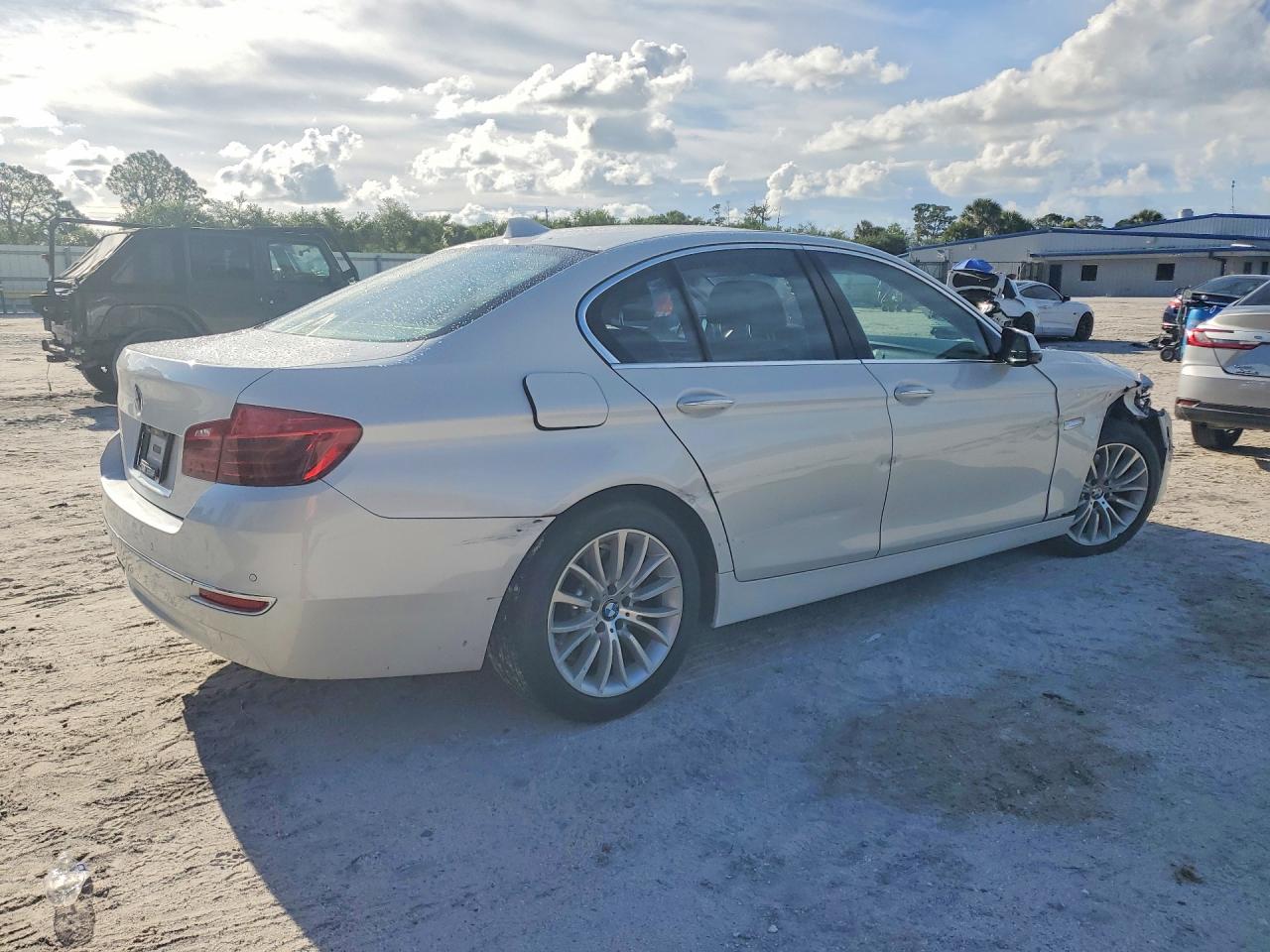 Автомобіль BMW 528 I 2016 | GrandCar Автомобіль BMW 528 I 2016 | GrandCar