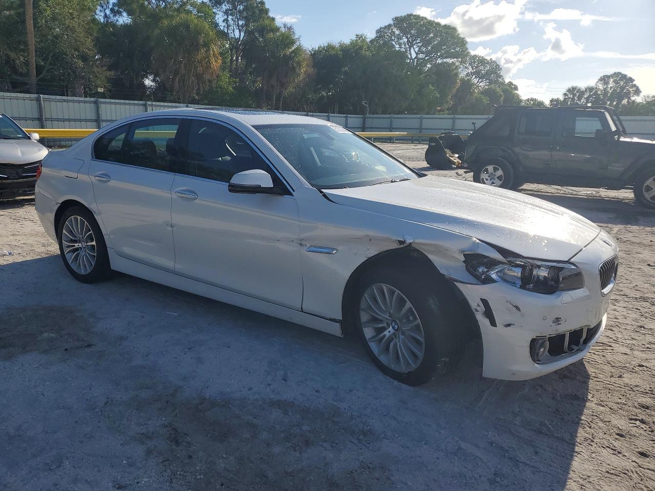 Автомобіль BMW 528 I 2016 | GrandCar Автомобіль BMW 528 I 2016 | GrandCar